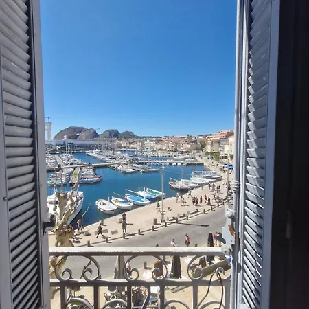 Le Cosy Vip, Un Balcon Face Au Vieux Port Appartement La Ciotat
